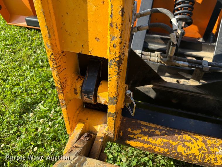 image for item DQ7935 2003 Volvo G740B motor grader