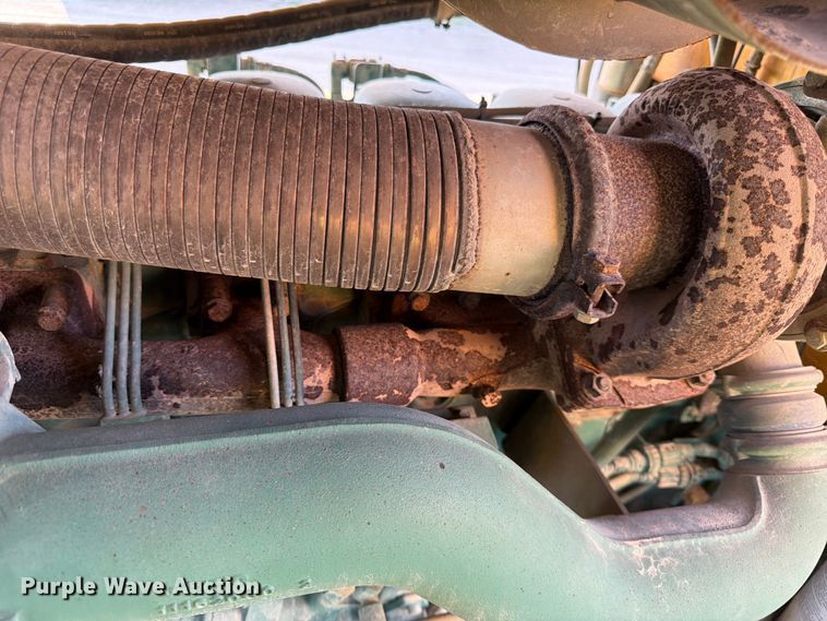 image for item DQ7935 2003 Volvo G740B motor grader