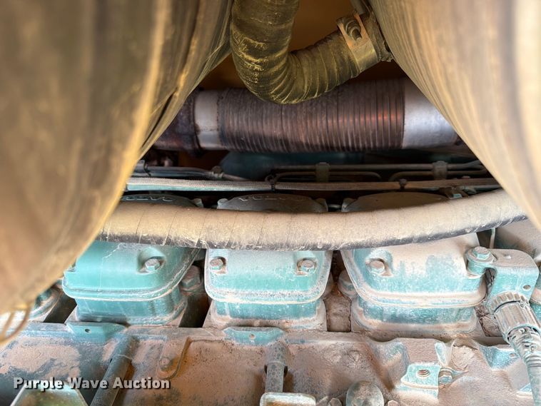 image for item DQ7935 2003 Volvo G740B motor grader