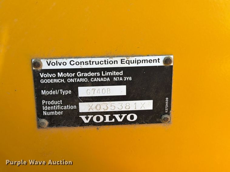 image for item DQ7935 2003 Volvo G740B motor grader
