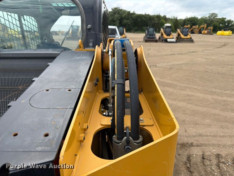 image for item DQ7937 2023 Caterpillar 279D3 XPS tracked skid steer loader