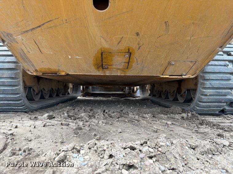 image for item DQ7937 2023 Caterpillar 279D3 XPS tracked skid steer loader
