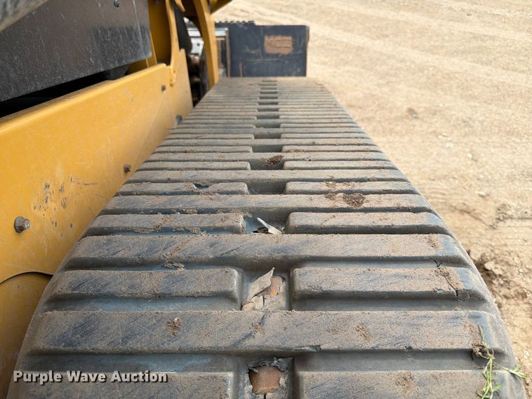 image for item DQ7937 2023 Caterpillar 279D3 XPS tracked skid steer loader