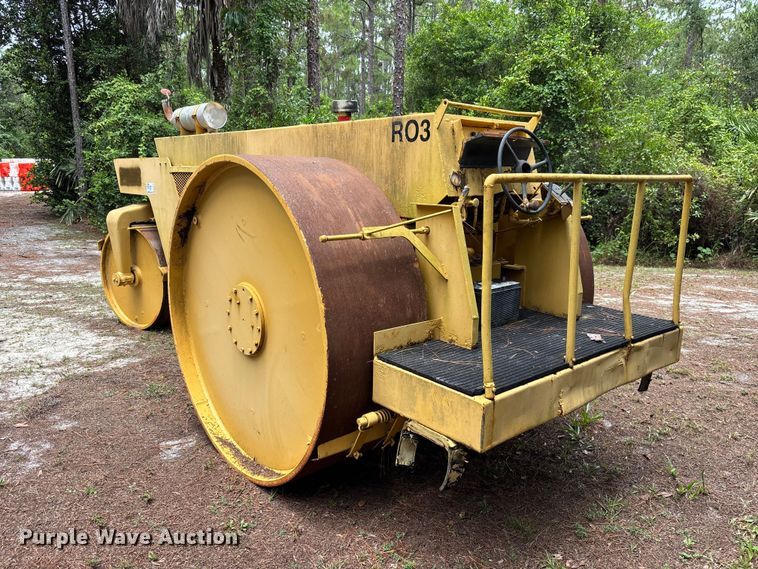 image for item DU6318 Ingram 12-Ton double drum roller