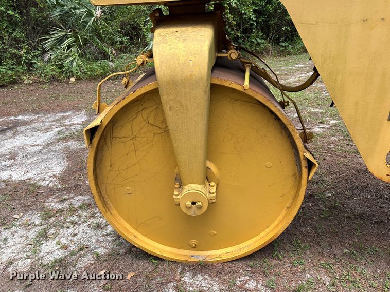 image for item DU6318 Ingram 12-Ton double drum roller