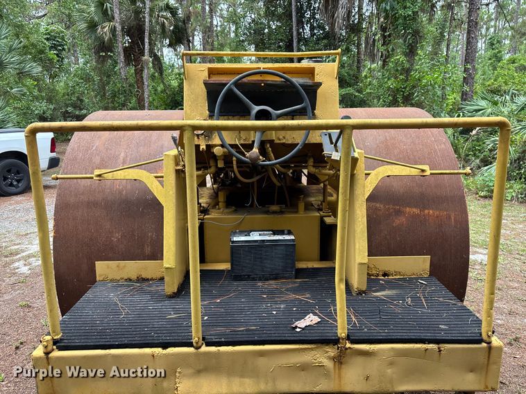 image for item DU6318 Ingram 12-Ton double drum roller