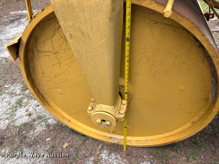 image for item DU6318 Ingram 12-Ton double drum roller
