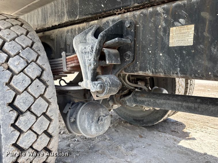 image for item DU6319 2006 Ford F750 Super Duty tank truck