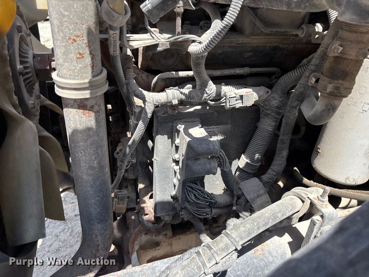 image for item DU6319 2006 Ford F750 Super Duty tank truck