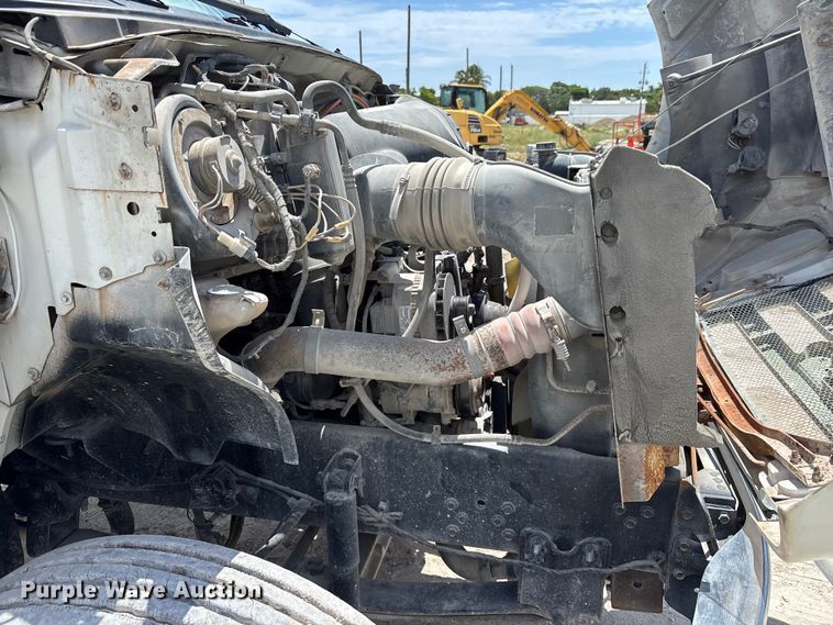 image for item DU6319 2006 Ford F750 Super Duty tank truck