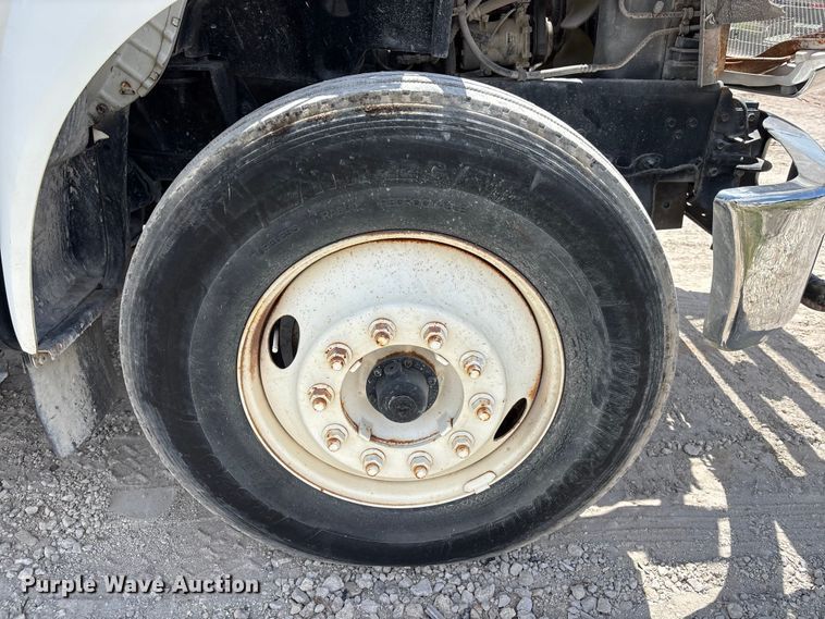 image for item DU6319 2006 Ford F750 Super Duty tank truck