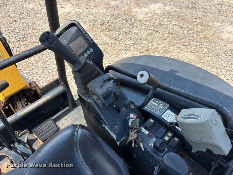 image for item DU6322 2016 Yanmar VIO25-6A mini excavator