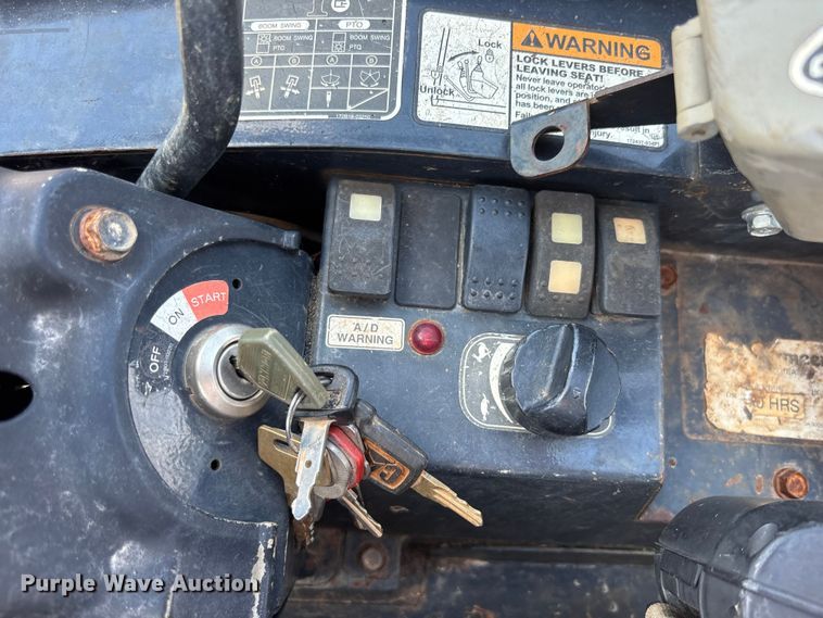 image for item DU6322 2016 Yanmar VIO25-6A mini excavator