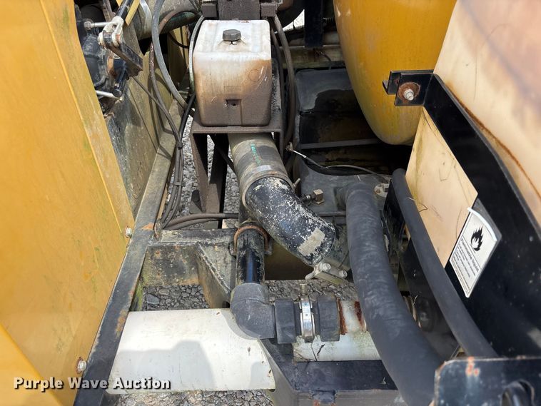 image for item DU6324 2014 Vermeer VX50-500 vacuum excavator