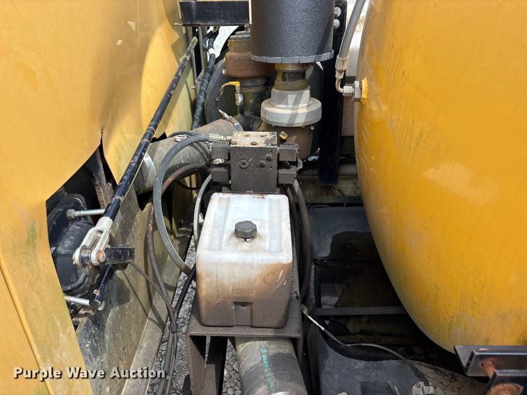 image for item DU6324 2014 Vermeer VX50-500 vacuum excavator
