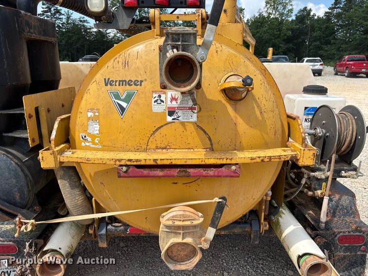 image for item DU6324 2014 Vermeer VX50-500 vacuum excavator