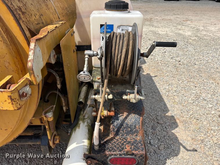 image for item DU6324 2014 Vermeer VX50-500 vacuum excavator