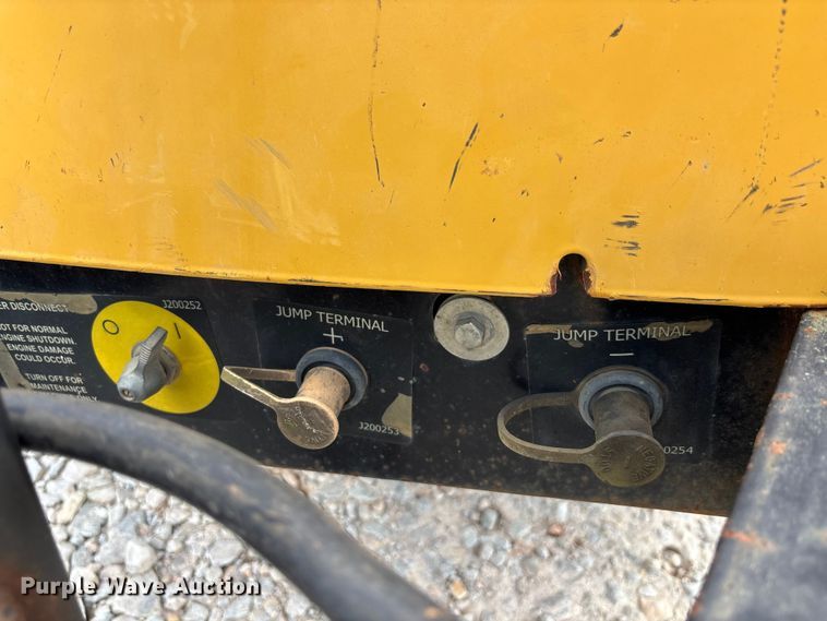 image for item DU6324 2014 Vermeer VX50-500 vacuum excavator