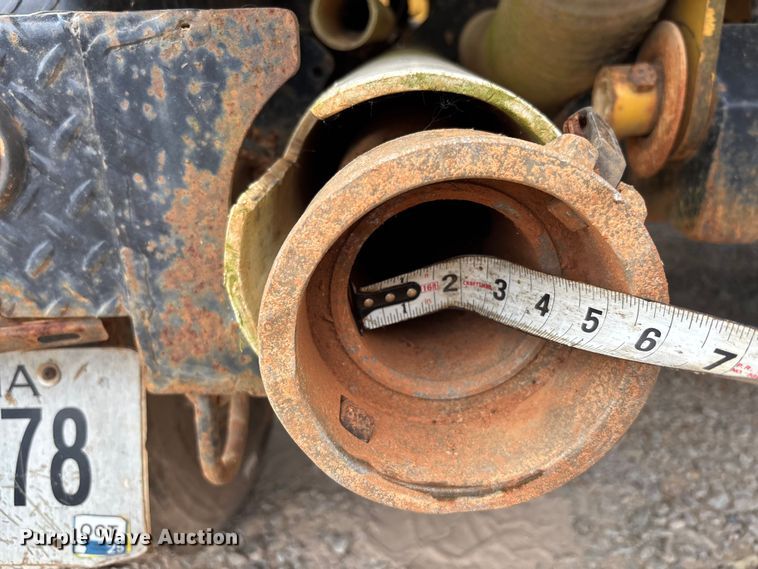 image for item DU6324 2014 Vermeer VX50-500 vacuum excavator
