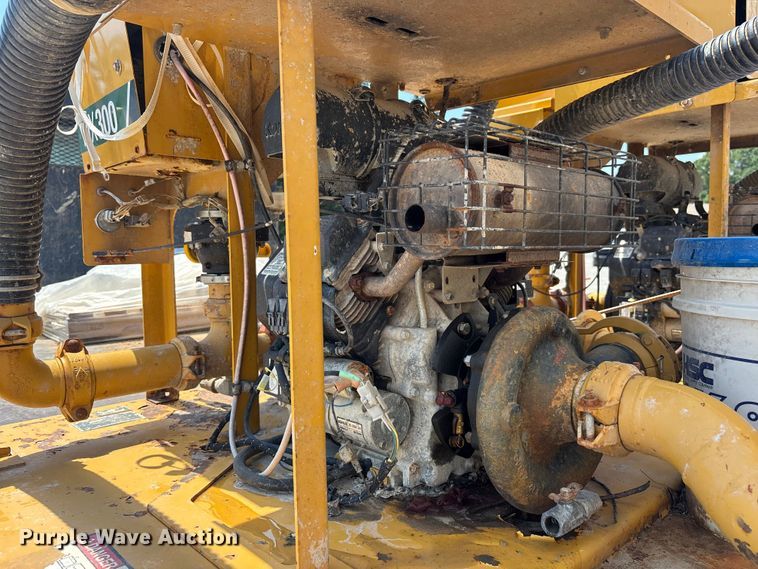 image for item DU6327 2014 Freightliner M2106 flatbed truck