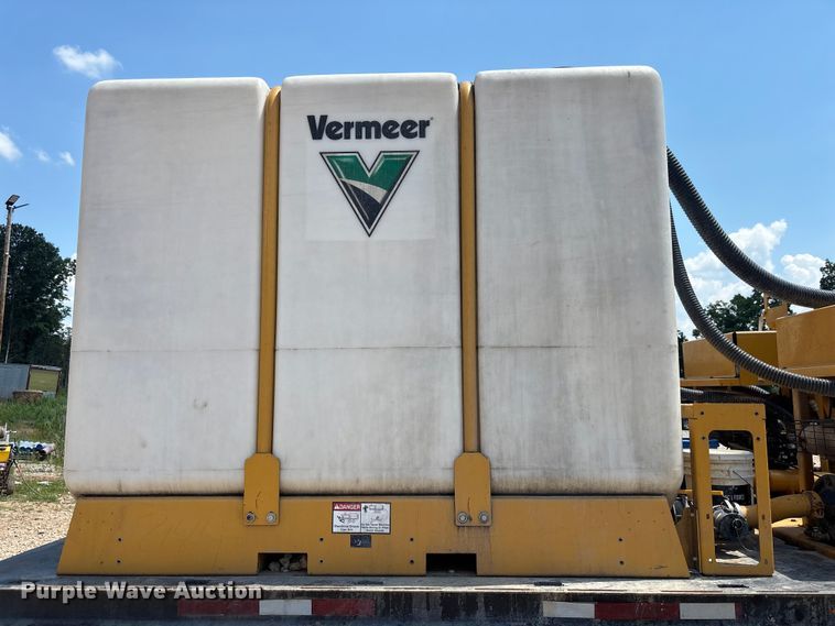 image for item DU6327 2014 Freightliner M2106 flatbed truck