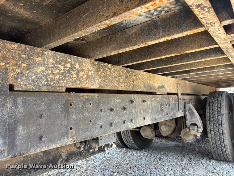image for item DU6327 2014 Freightliner M2106 flatbed truck
