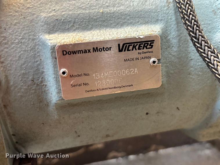 image for item DU6336 2022 Freightliner 114SD hydrovac truck