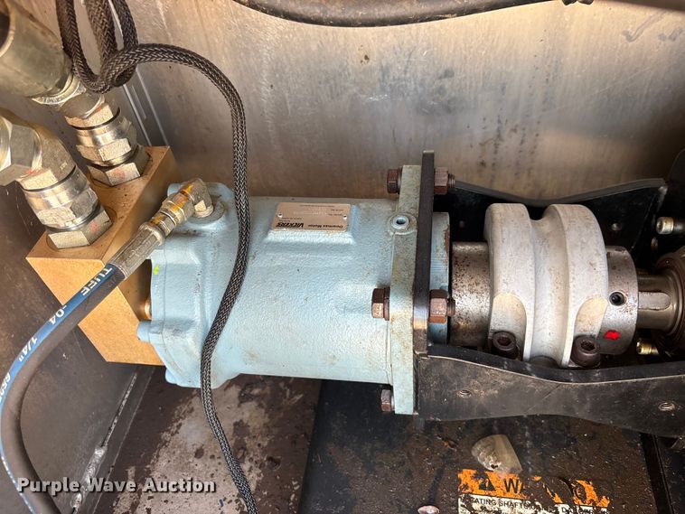 image for item DU6336 2022 Freightliner 114SD hydrovac truck