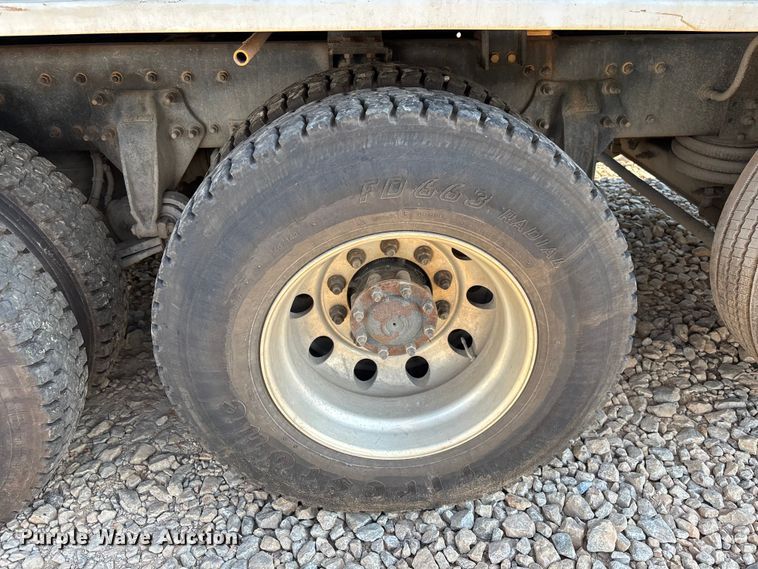 image for item DU6336 2022 Freightliner 114SD hydrovac truck