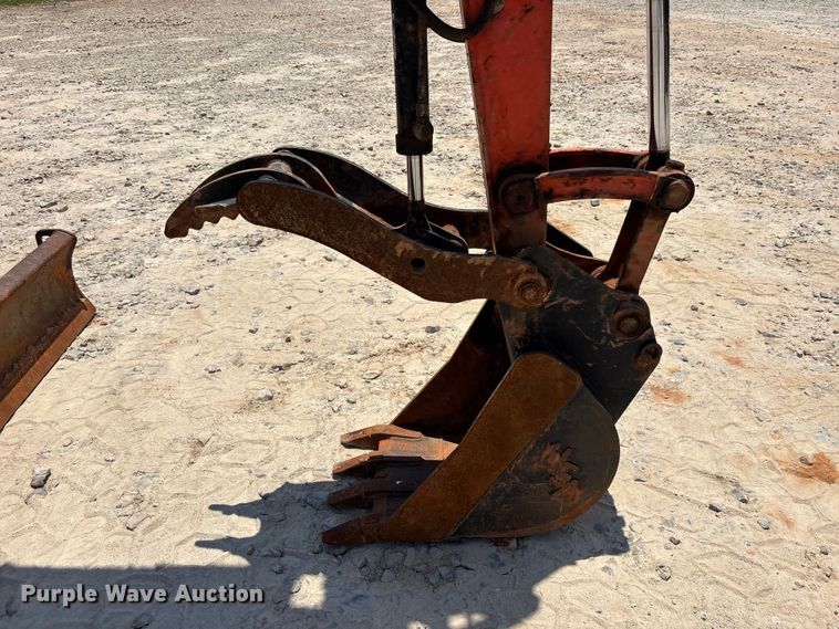image for item DU6339 2019 Kubota KX057-4 mini excavator