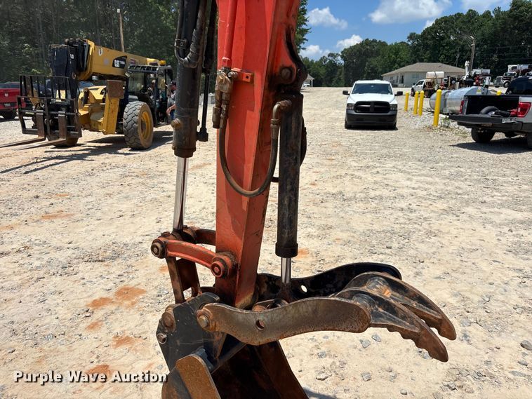 image for item DU6339 2019 Kubota KX057-4 mini excavator