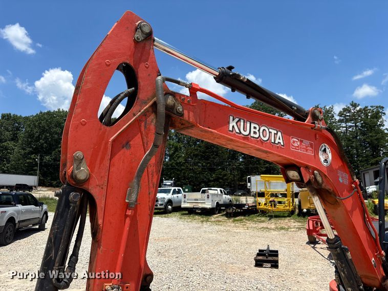 image for item DU6339 2019 Kubota KX057-4 mini excavator