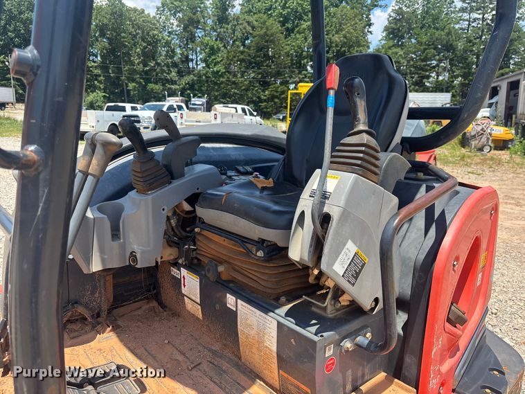image for item DU6339 2019 Kubota KX057-4 mini excavator