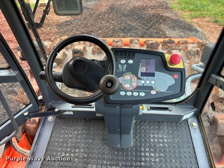 image for item DU6361 2018 HAMM H 10i P combination vibratory roller