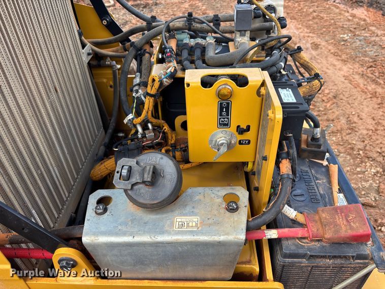 image for item DU6362 2022 Caterpillar CP11 GC single drum vibratory roller