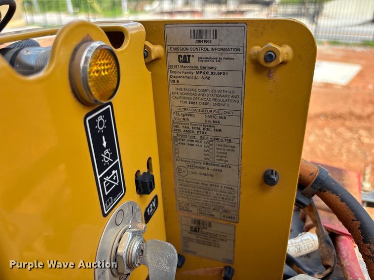 image for item DU6362 2022 Caterpillar CP11 GC single drum vibratory roller