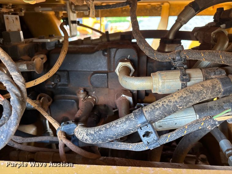 image for item DU6362 2022 Caterpillar CP11 GC single drum vibratory roller