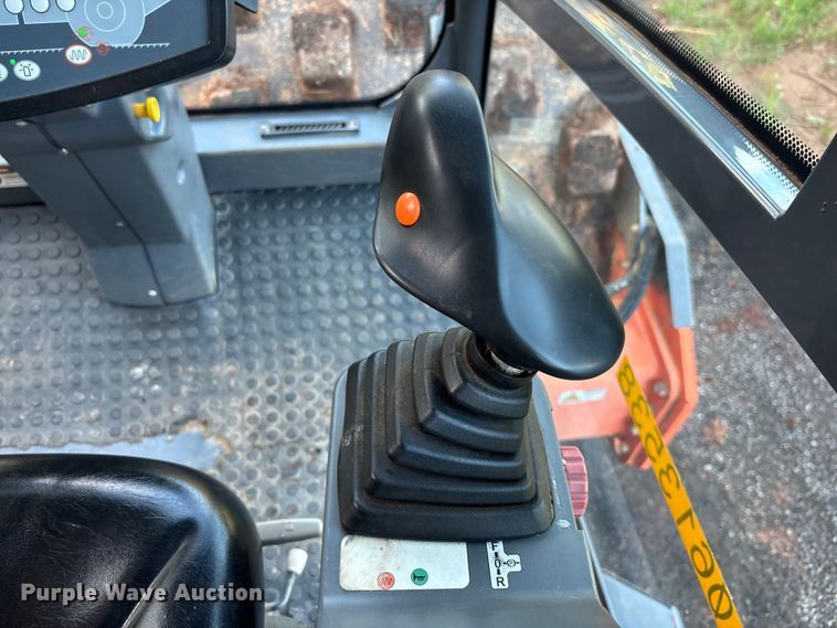 image for item DU6363 2017 HAMM H 10i P single drum vibratory roller