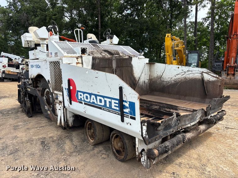 image for item DU6364 2005 Roadtec RP-190E paver
