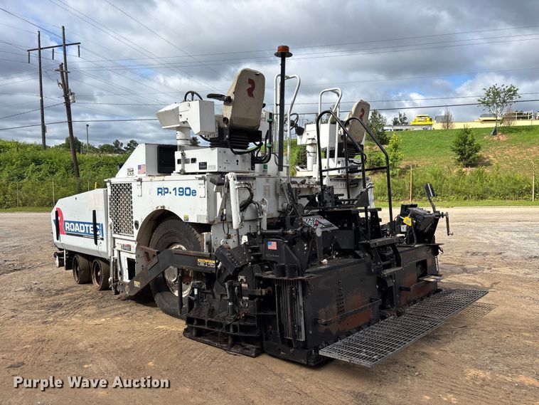 image for item DU6364 2005 Roadtec RP-190E paver