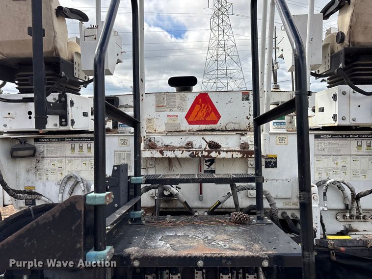 image for item DU6364 2005 Roadtec RP-190E paver
