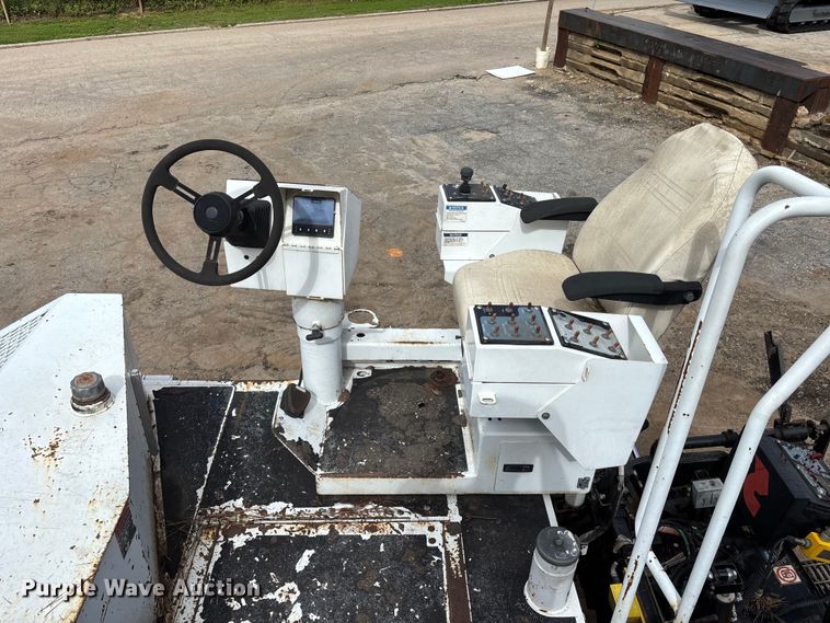 image for item DU6364 2005 Roadtec RP-190E paver
