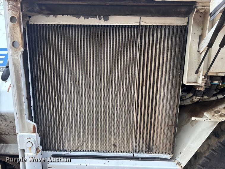 image for item DU6364 2005 Roadtec RP-190E paver
