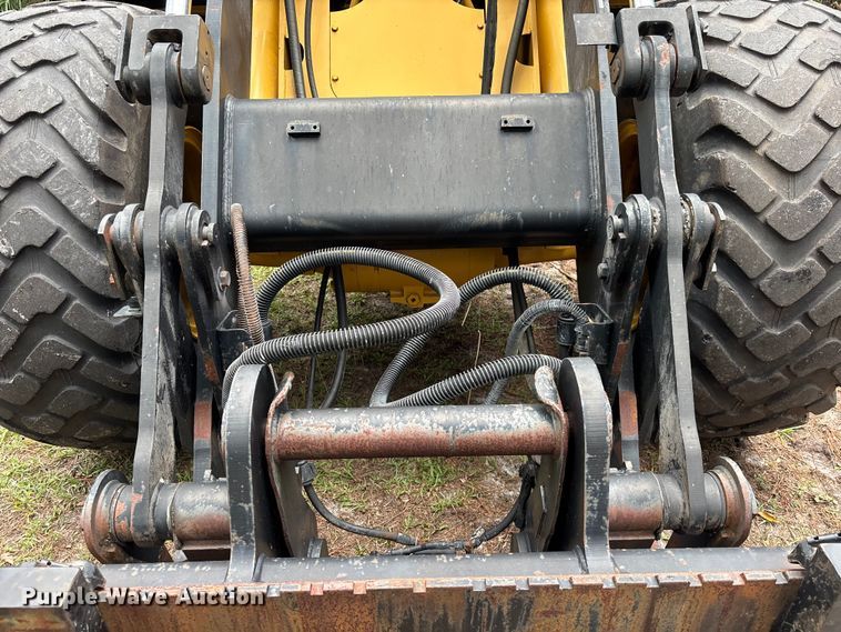 image for item DU6377 2004 Caterpillar IT28G wheel loader