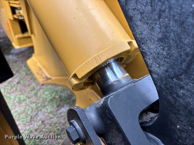 image for item DU6377 2004 Caterpillar IT28G wheel loader