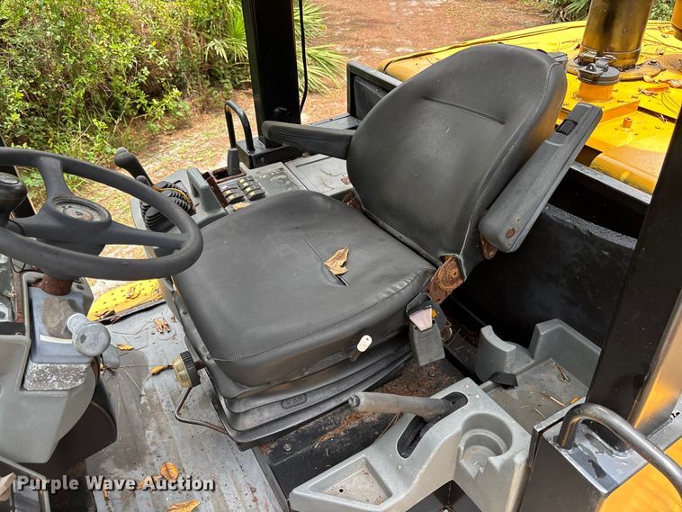 image for item DU6377 2004 Caterpillar IT28G wheel loader
