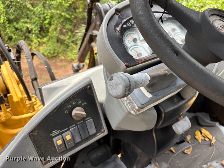 image for item DU6377 2004 Caterpillar IT28G wheel loader