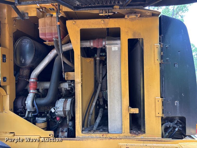 image for item DU6377 2004 Caterpillar IT28G wheel loader