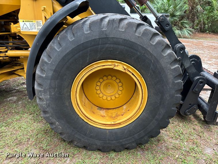 image for item DU6377 2004 Caterpillar IT28G wheel loader