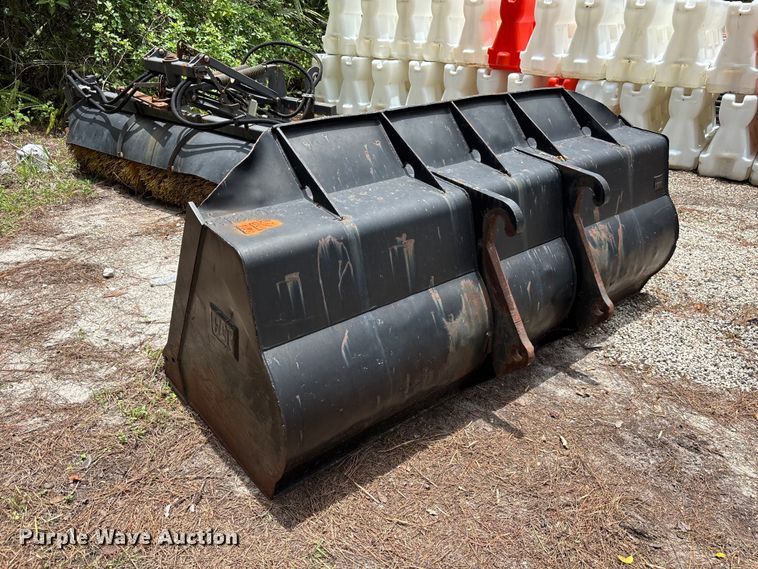 image for item DU6377 2004 Caterpillar IT28G wheel loader